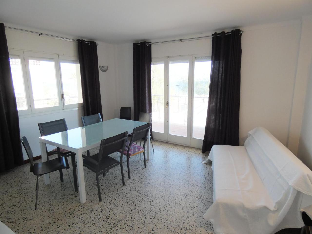 Europa 18 Apartment Roses Exterior foto